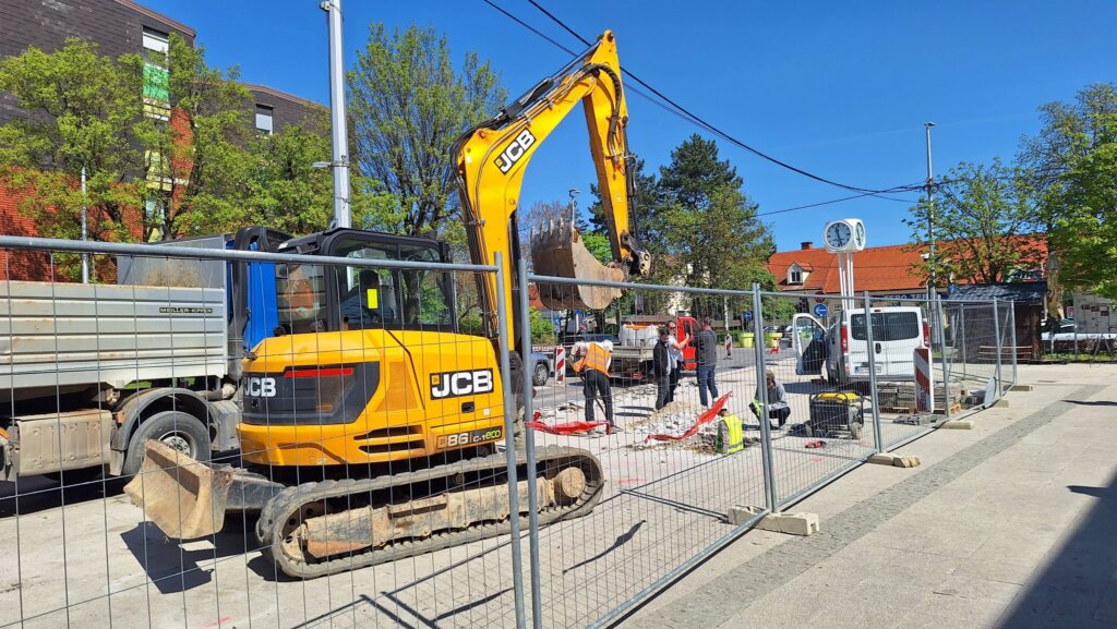 Autobusno Ugibaliste1