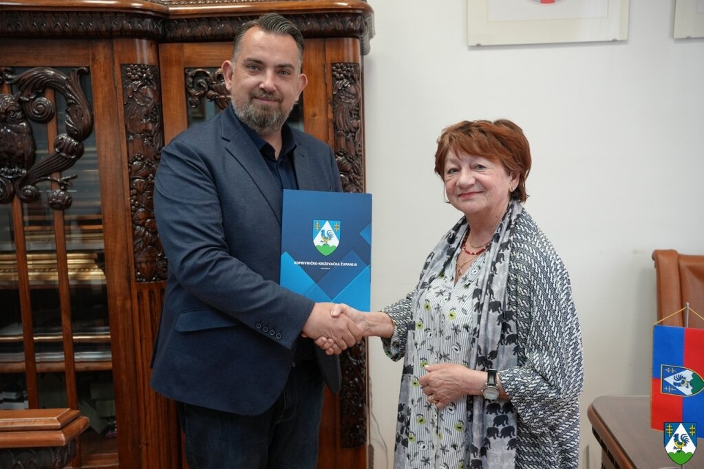 Kkz02250 1024x682 Equal