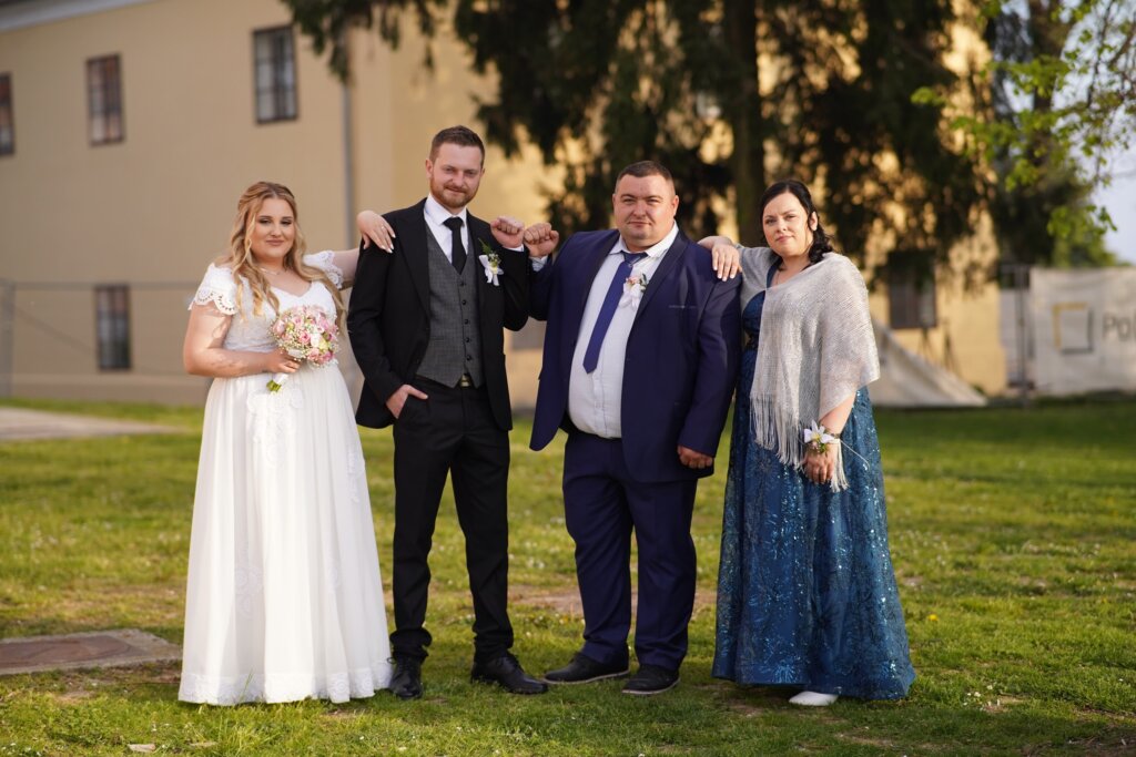 Photo 2026 04 11 21 33 53 3