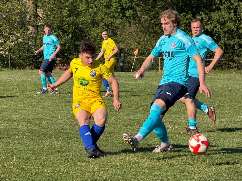 NOGOMET 3. ŽNL Tomislav SIŽ petardom do pobjede