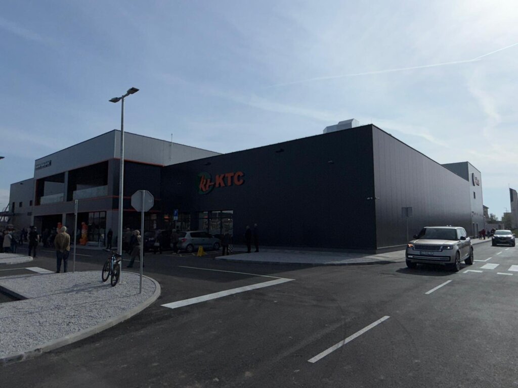 Whatsapp Image 2026 04 10 At 11.25.19 (1)