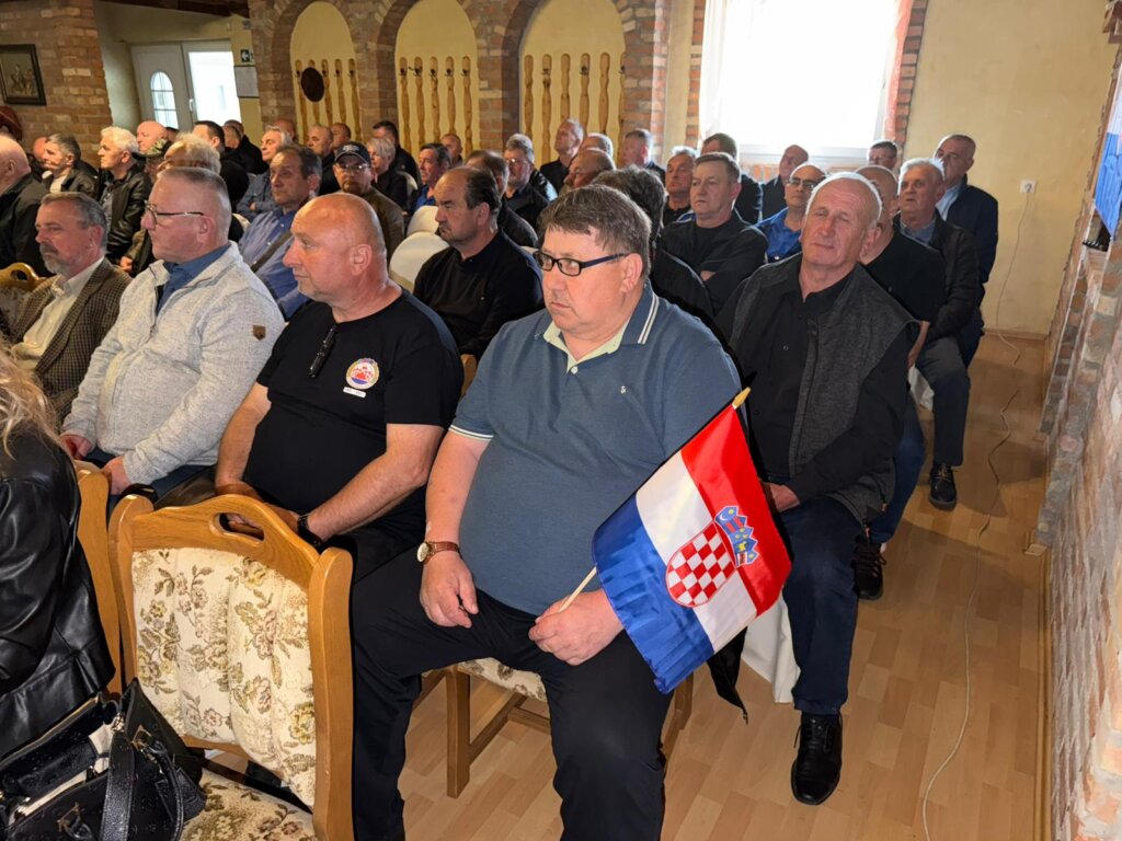 Whatsapp Image 2026 04 15 At 19.55.25 (1)