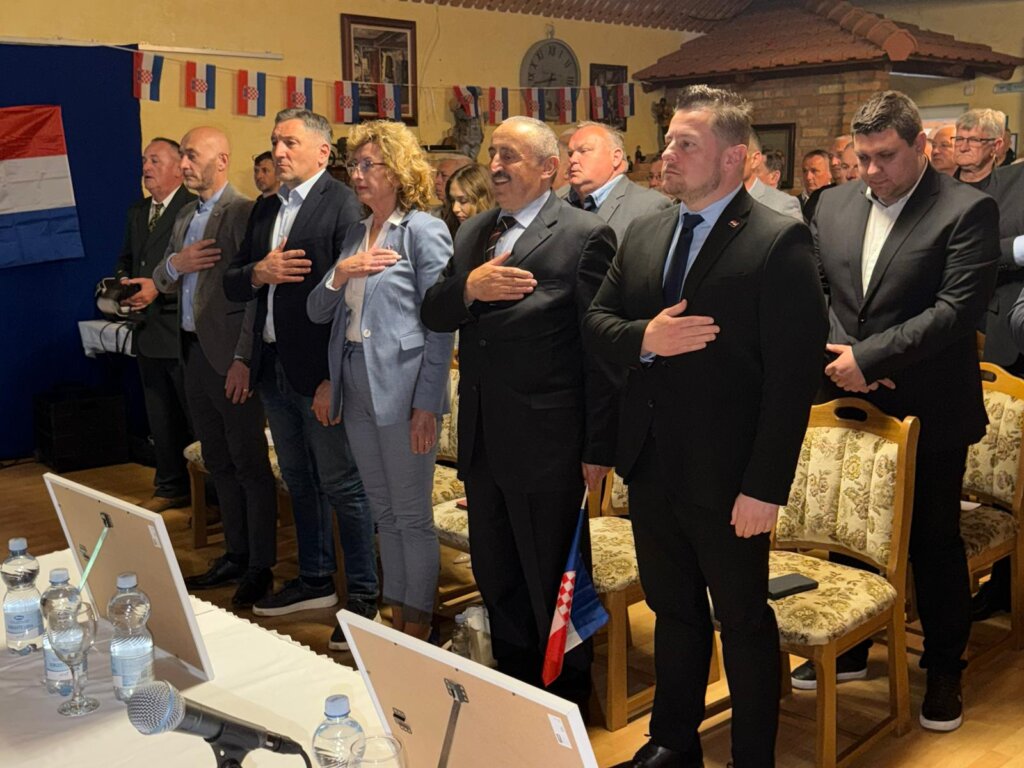 Whatsapp Image 2026 04 15 At 19.55.28 (1)