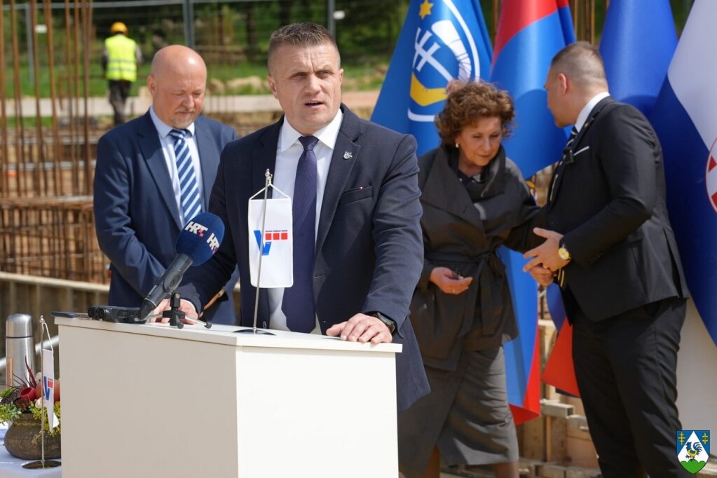 Whatsapp Image 2026 04 16 At 12.13.52 1 1024x682 Equal