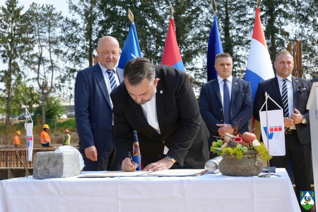 Whatsapp Image 2026 04 16 At 12.13.54 3 1024x682 Equal