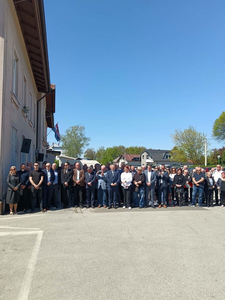 A39987ef C1bd 4c48 B629 768d7630892b