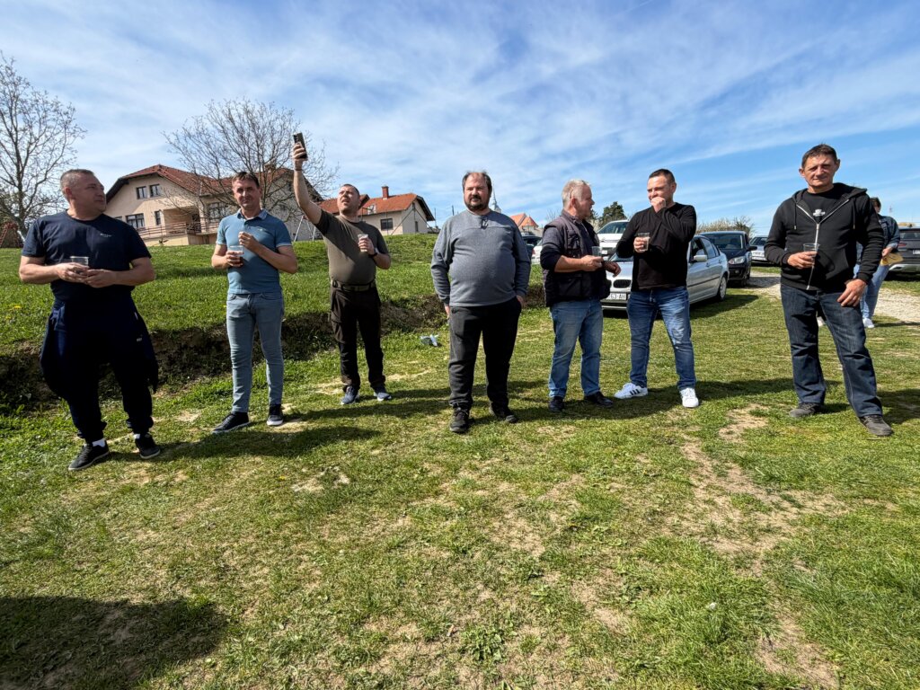 Bc0c3969 1a43 46f4 8d3a Db33a2cb8e85