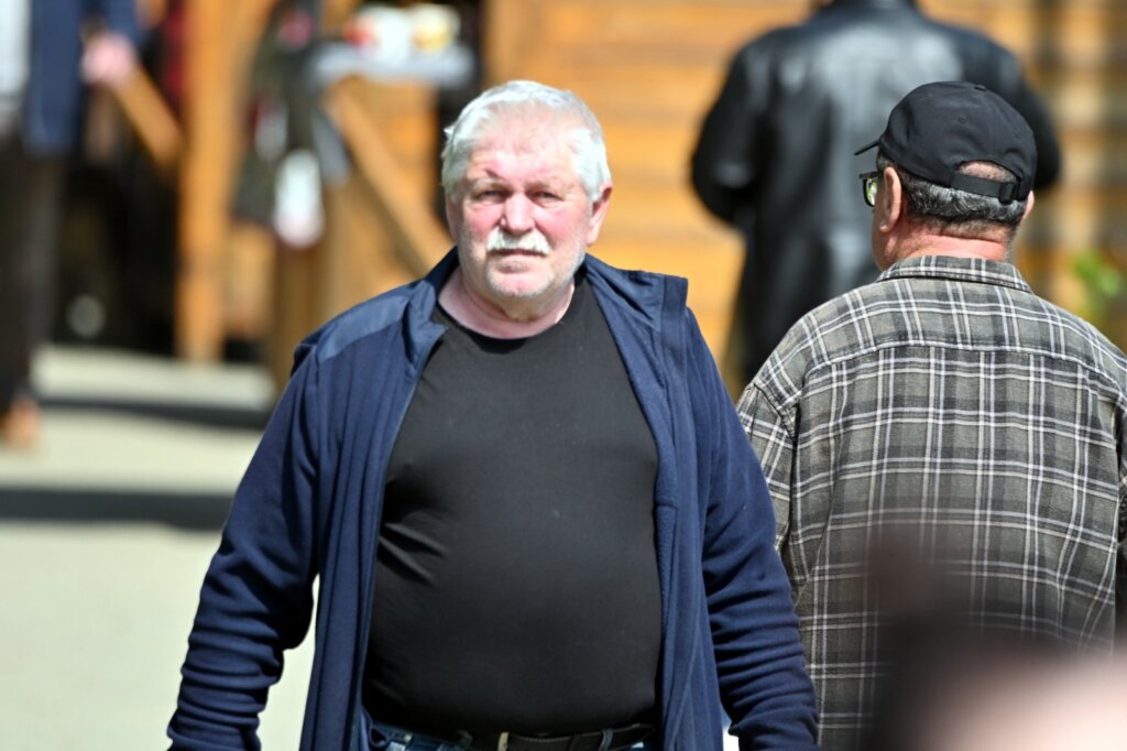 Bc1e2dcd 1c07 44c4 Bca4 E42f8b83c618