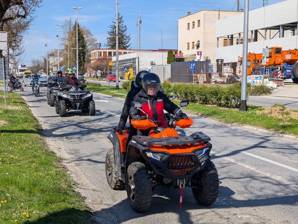 C08a0992 573a 422f 838f 73e4a7d12e42