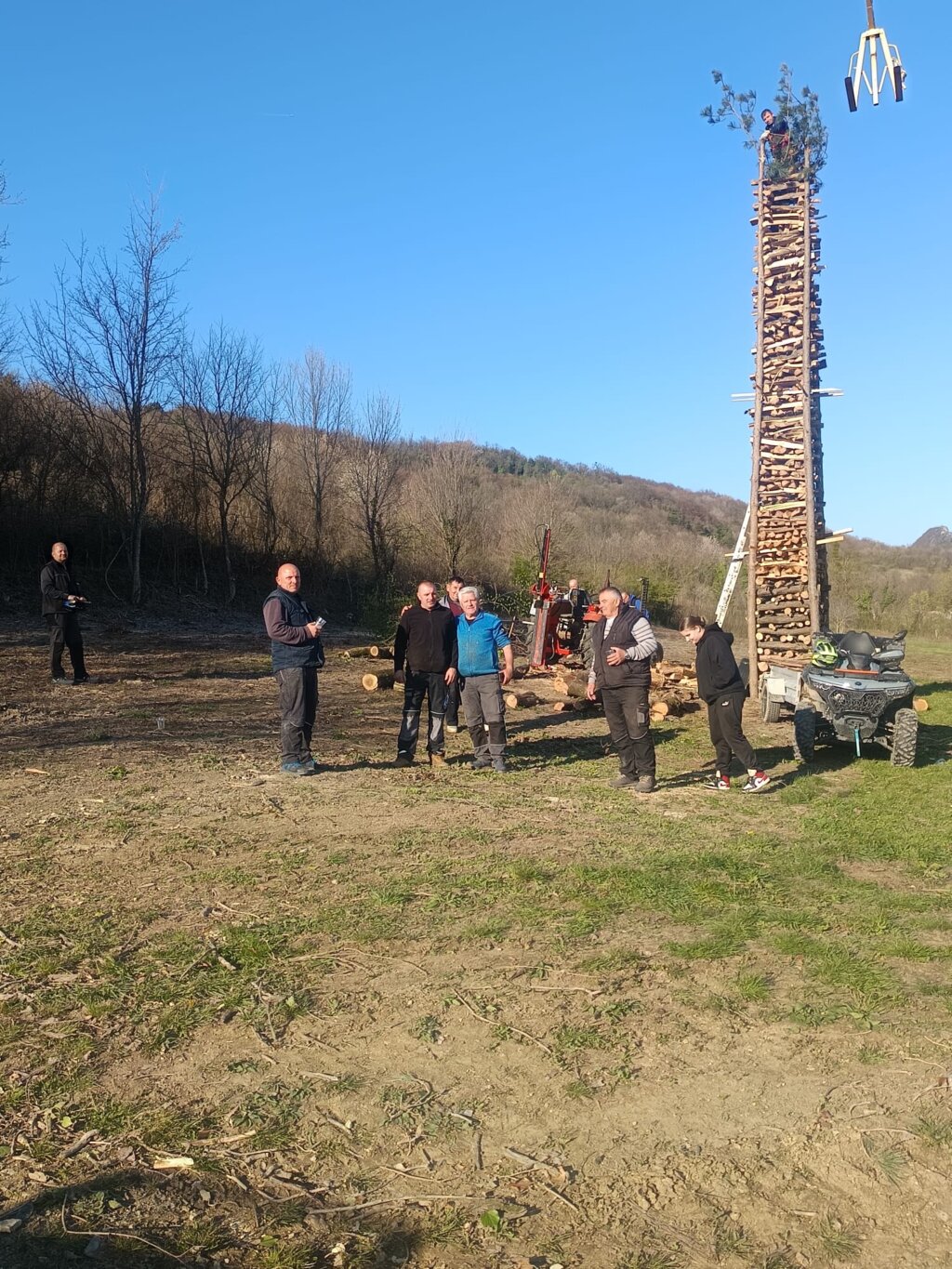 Dd7c01de 1f0f 4dc3 B2b7 346a1c060499