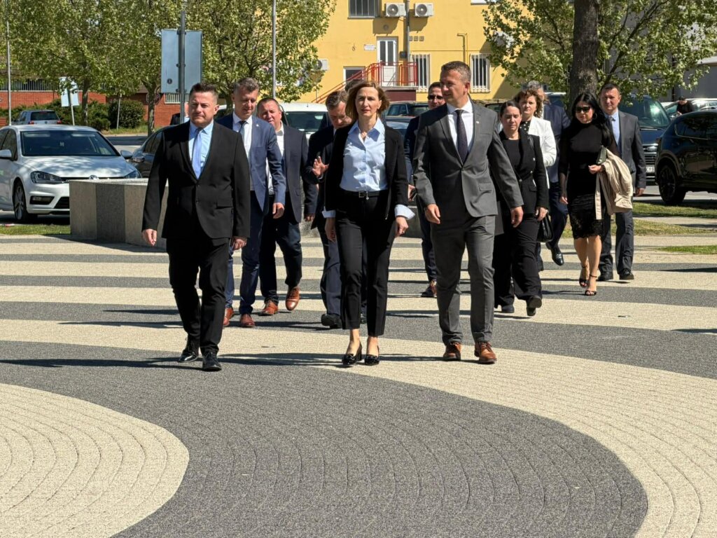 đurđevac Svečana Sjednica0ace9378 71af 4a99 9441 0498c39edd07 (11)