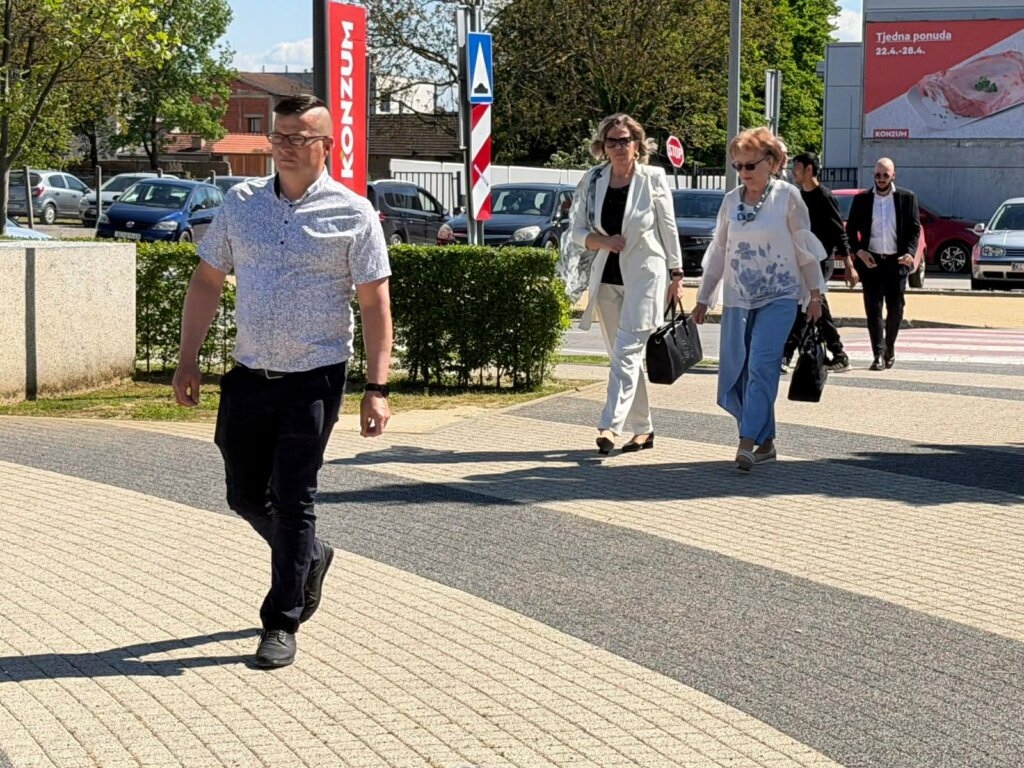 đurđevac Svečana Sjednica0ace9378 71af 4a99 9441 0498c39edd07 (17)