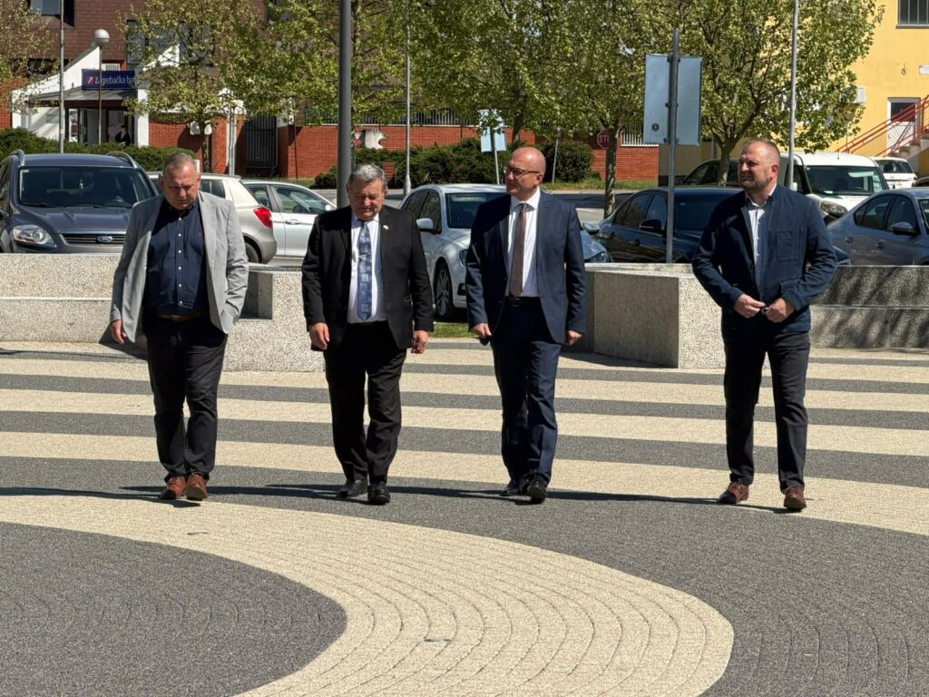 đurđevac Svečana Sjednica0ace9378 71af 4a99 9441 0498c39edd07 (25)