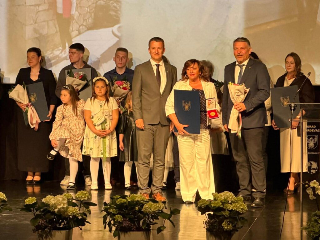 đurđevac Svečana Sjednica0ace9378 71af 4a99 9441 0498c39edd07 (29)