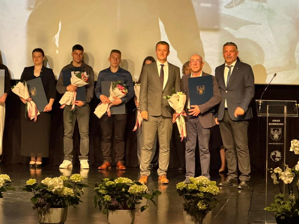 đurđevac Svečana Sjednica0ace9378 71af 4a99 9441 0498c39edd07 (51)