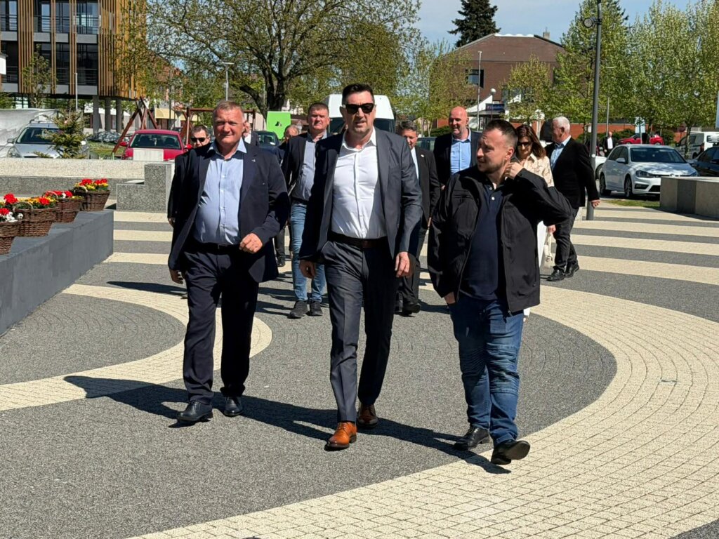 đurđevac Svečana Sjednica0ace9378 71af 4a99 9441 0498c39edd07 (56)