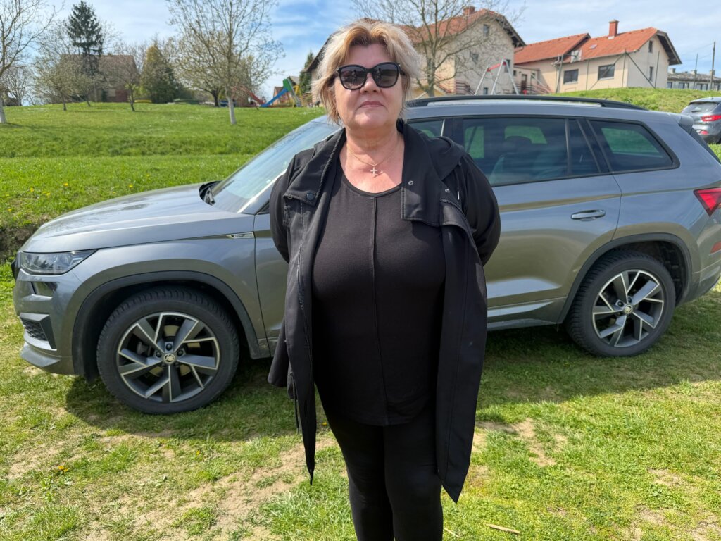 Efbe45a4 4013 4a52 878c E61a5cca4488