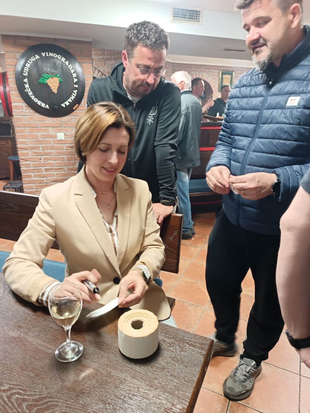 F92646b1 724f 4b1c Bce3 Dcb540b96d04