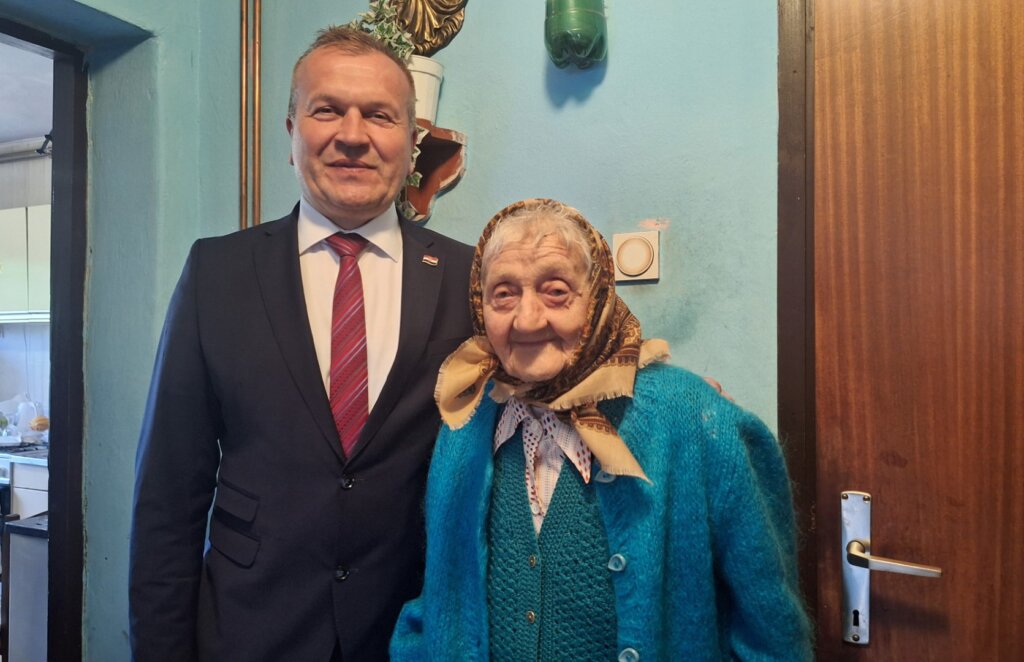 Katarina Talan 99 Rodjendan (7)