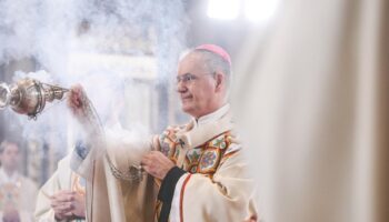 Zagreb: Uskrsna Sveta Misa U Katedrali