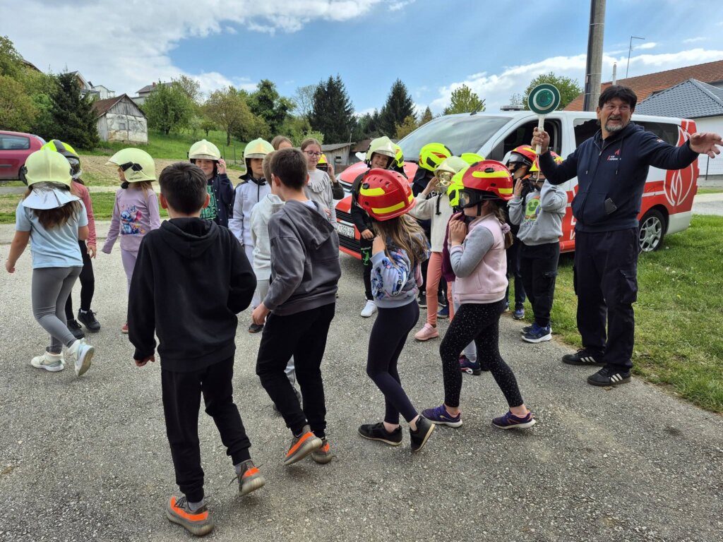 Posjet Učenika Dvd U Starigrad (14)