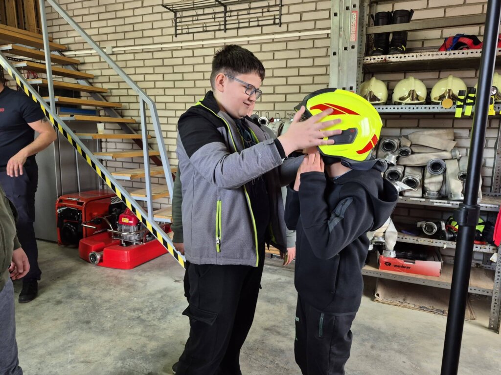 Posjet Učenika Dvd U Starigrad (17)