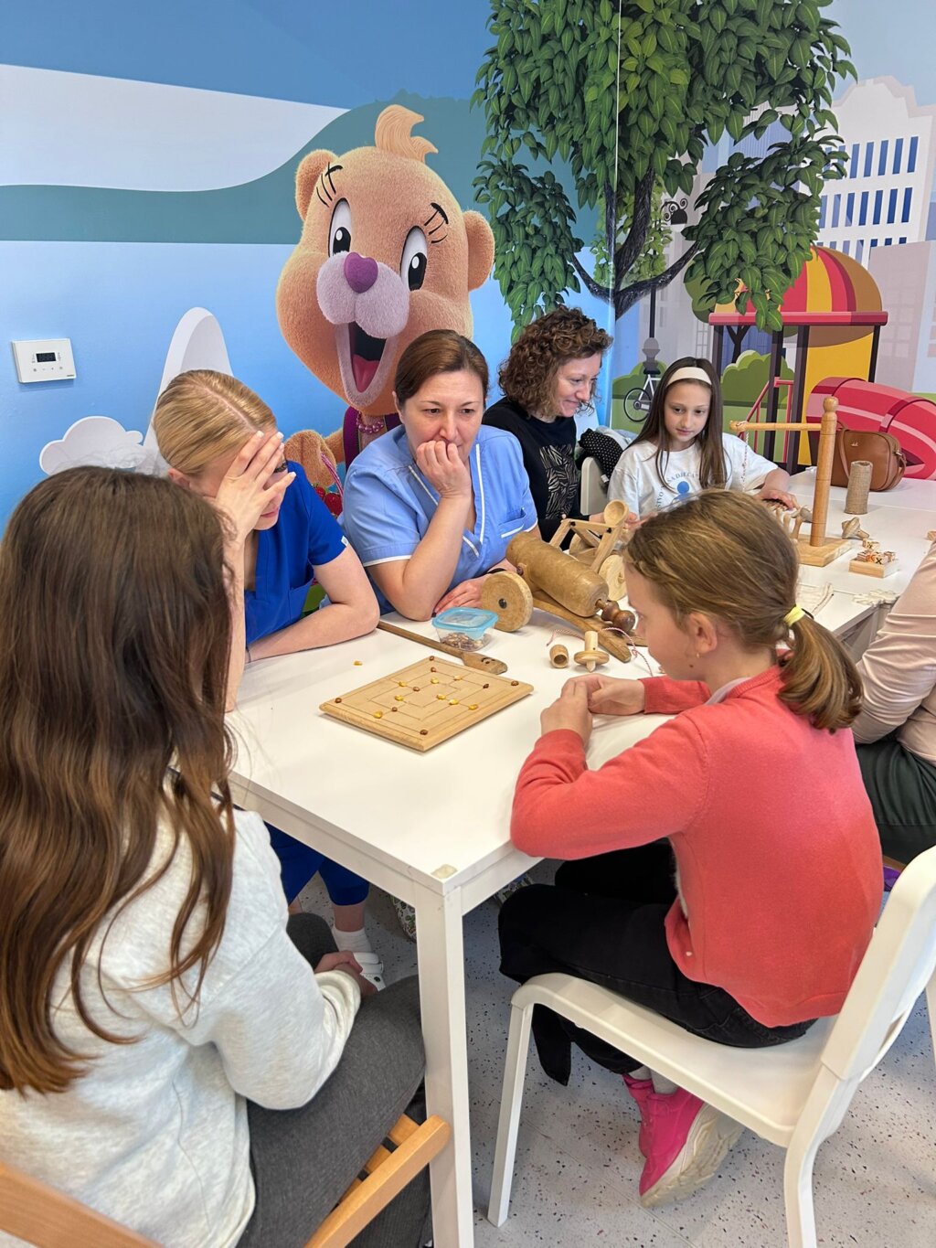 Tradicijske Igre Mlin Bolnica