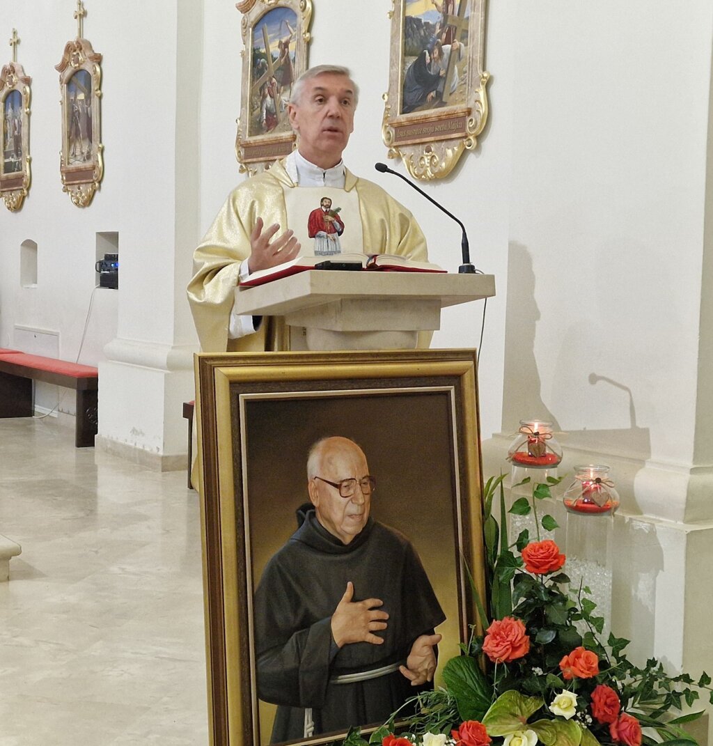 03 Provincijal Miljenko Hontić Propovijeda