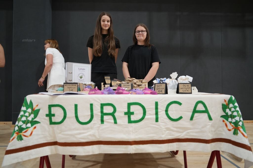 Dan Os Duro Ester 03
