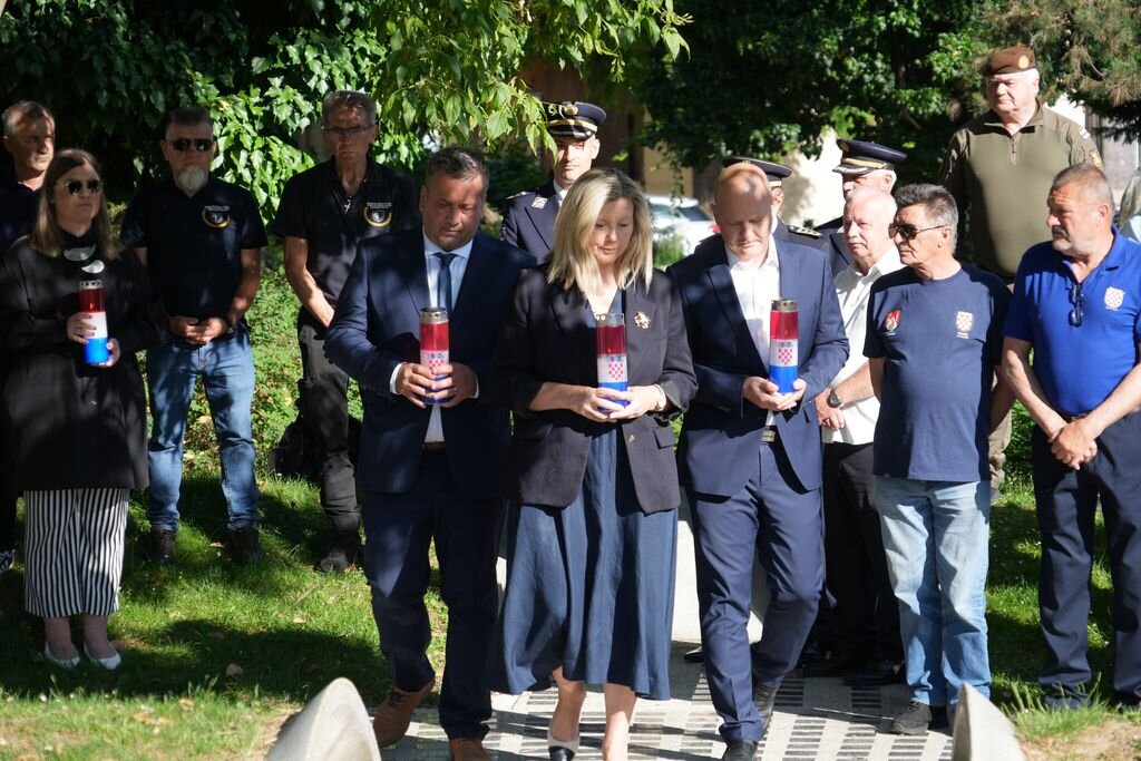 Dan Drzavnosti Polaganje Vijenaca 13