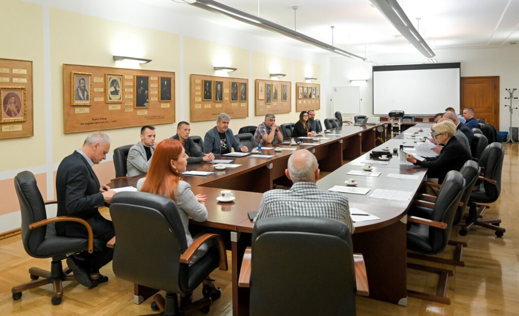 Sportski Klubovi Ugovori 14