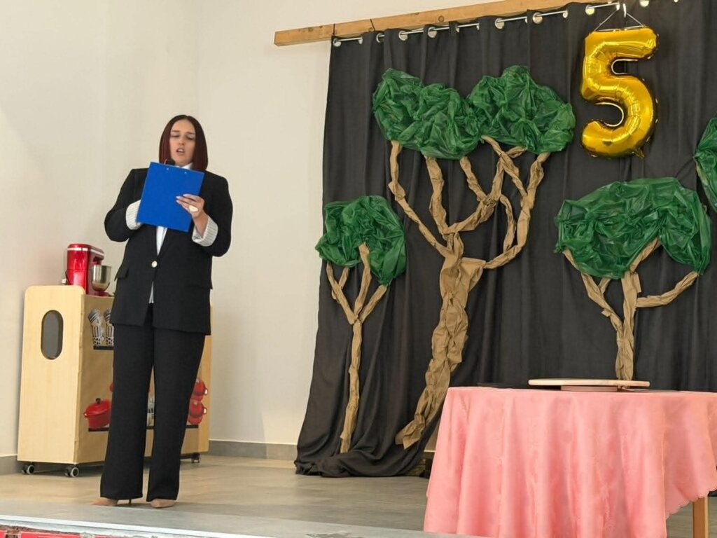 Dv Crvenkapica Fark (16)