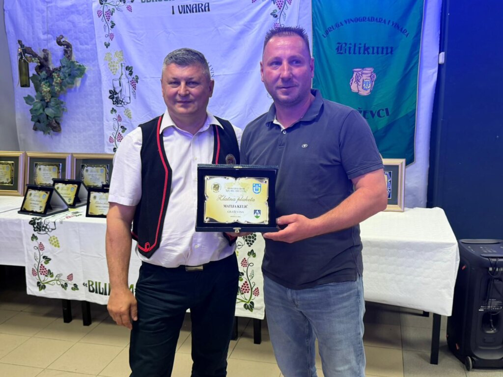 Izložba Vina Kž 2026 05 22 21 13 04 (11)
