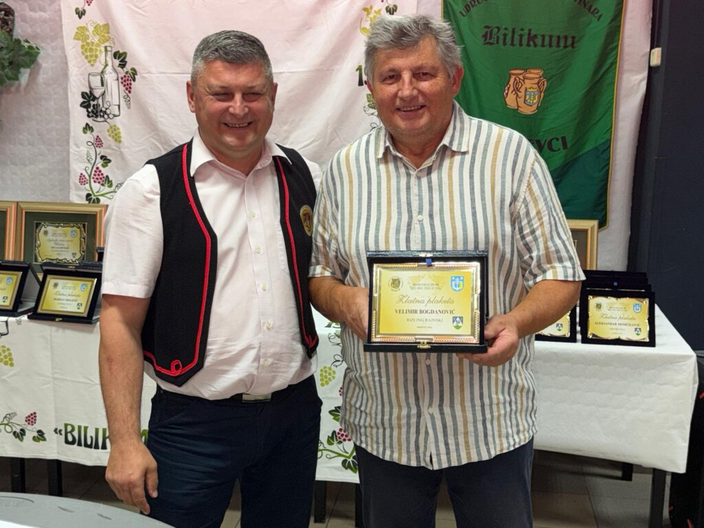 Izložba Vina Kž 2026 05 22 21 13 04 (17)