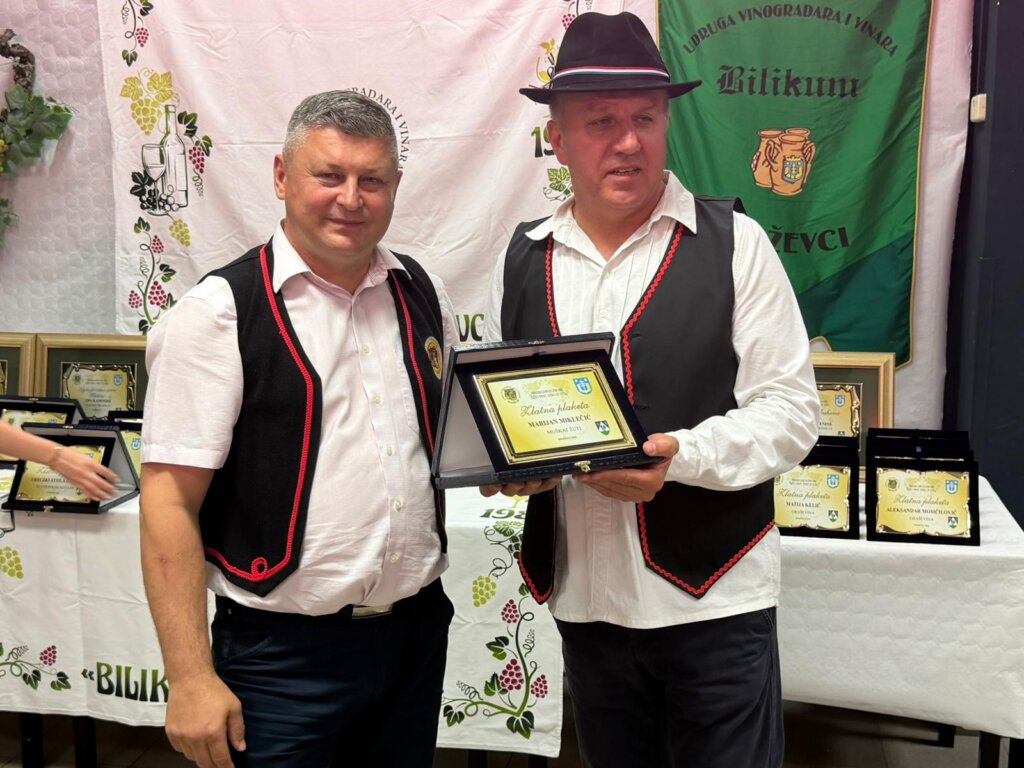 Izložba Vina Kž 2026 05 22 21 13 04 (19)