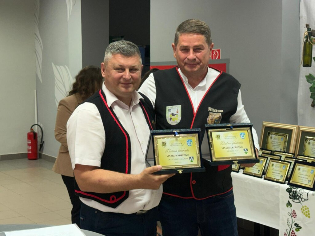 Izložba Vina Kž 2026 05 22 21 13 04 (33)