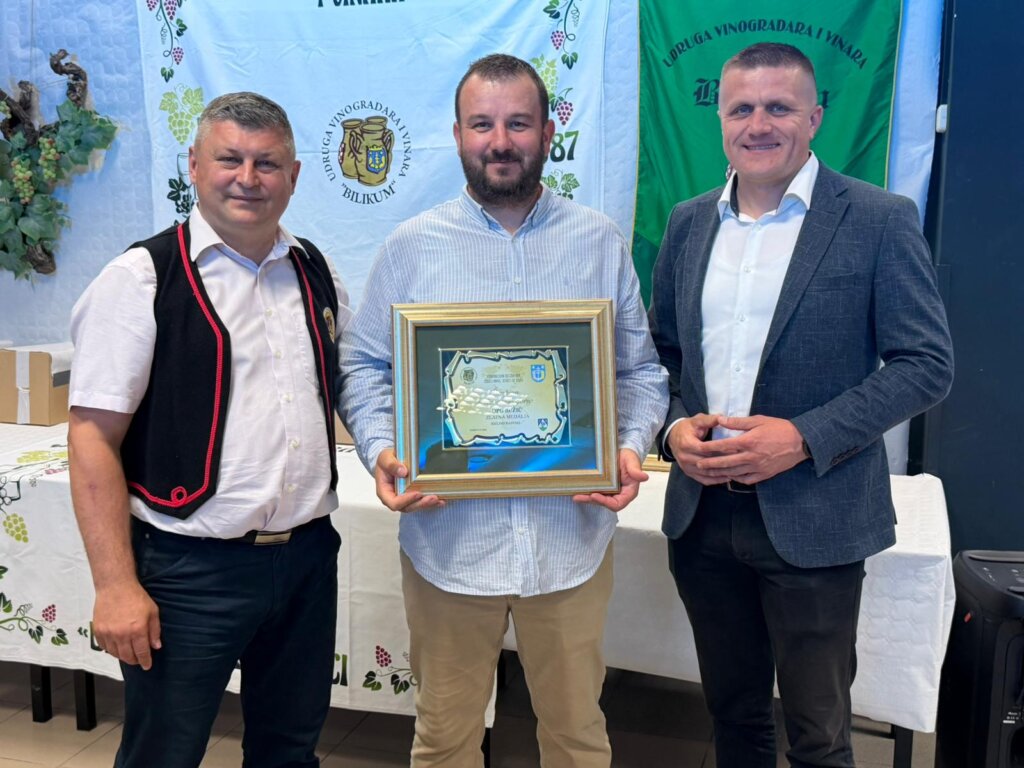 Izložba Vina Kž 2026 05 22 21 13 04 (4)
