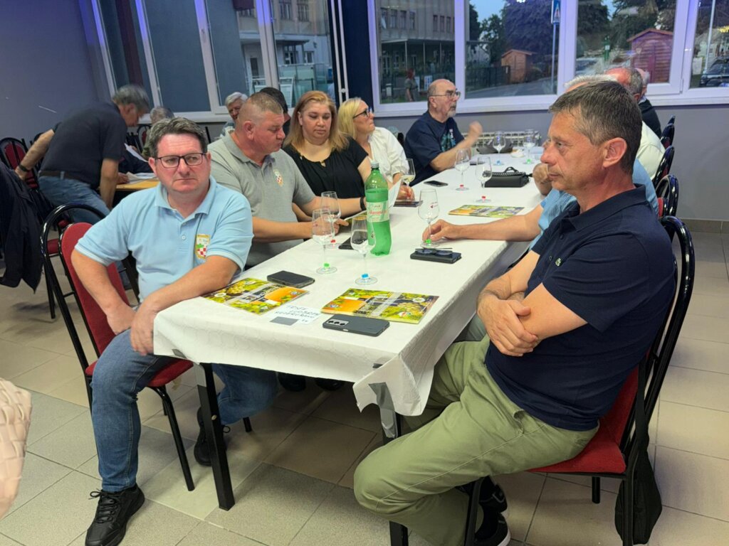 Izložba Vina Kž 2026 05 22 21 13 04 (42)