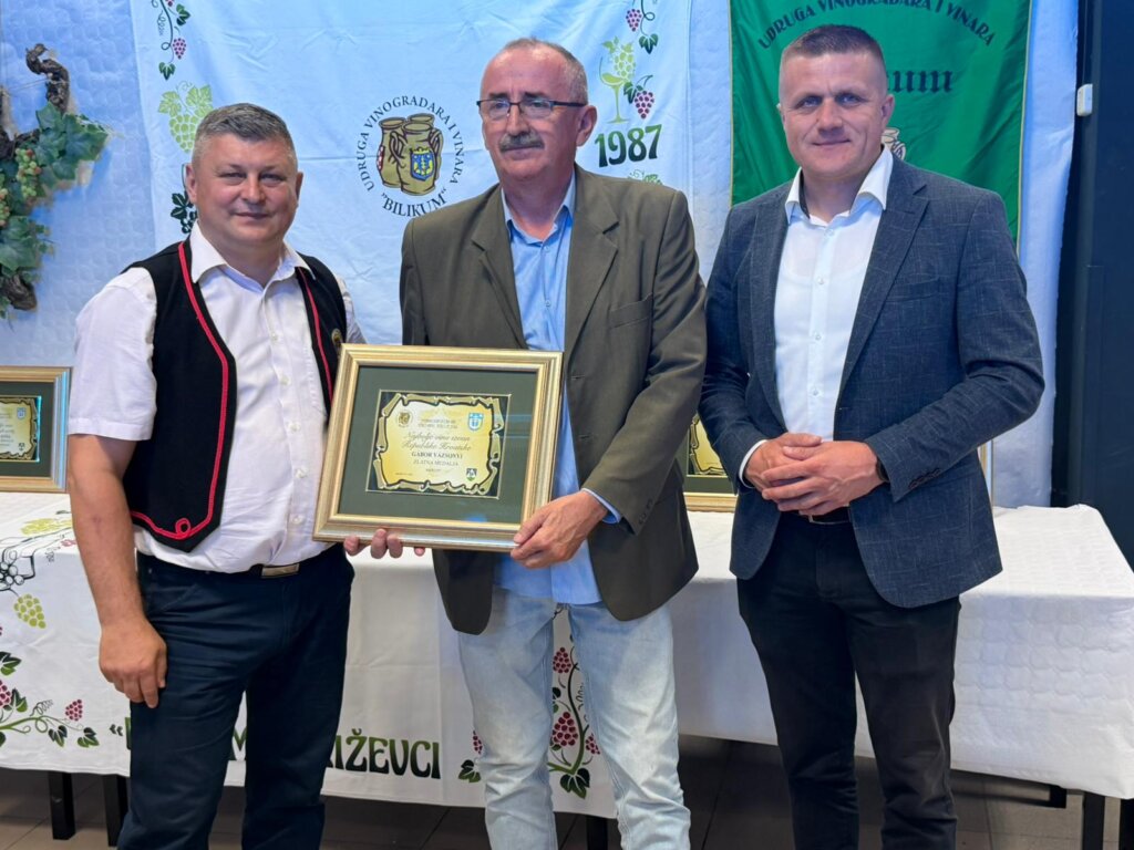 Izložba Vina Kž 2026 05 22 21 13 04 (7)