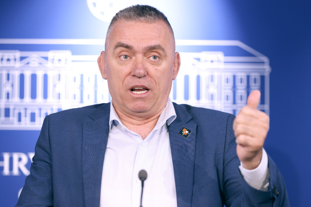 Zagreb: Stipo Mlinarić O Aktualnim Temama