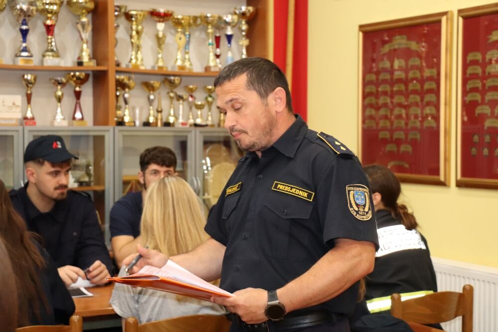Vzg Kc Ispit Vatrogasci (15)