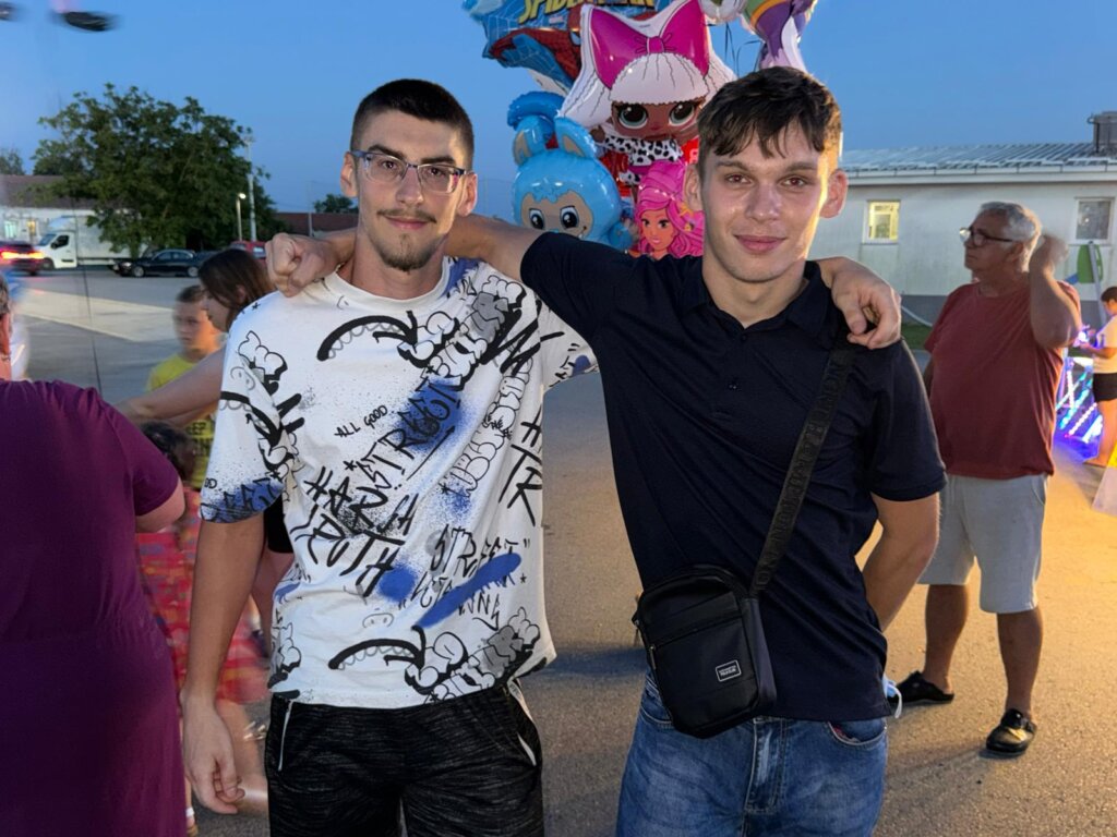 Photo 2026 06 19 21 41 54 3