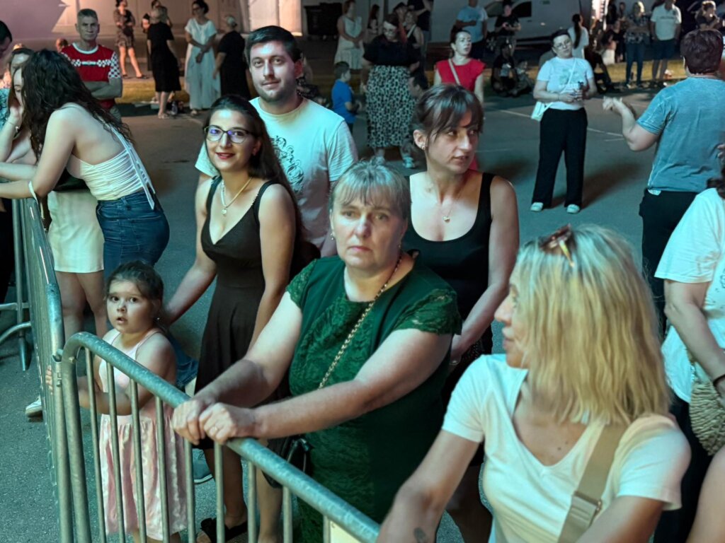 Photo 2026 06 28 00 24 43 4