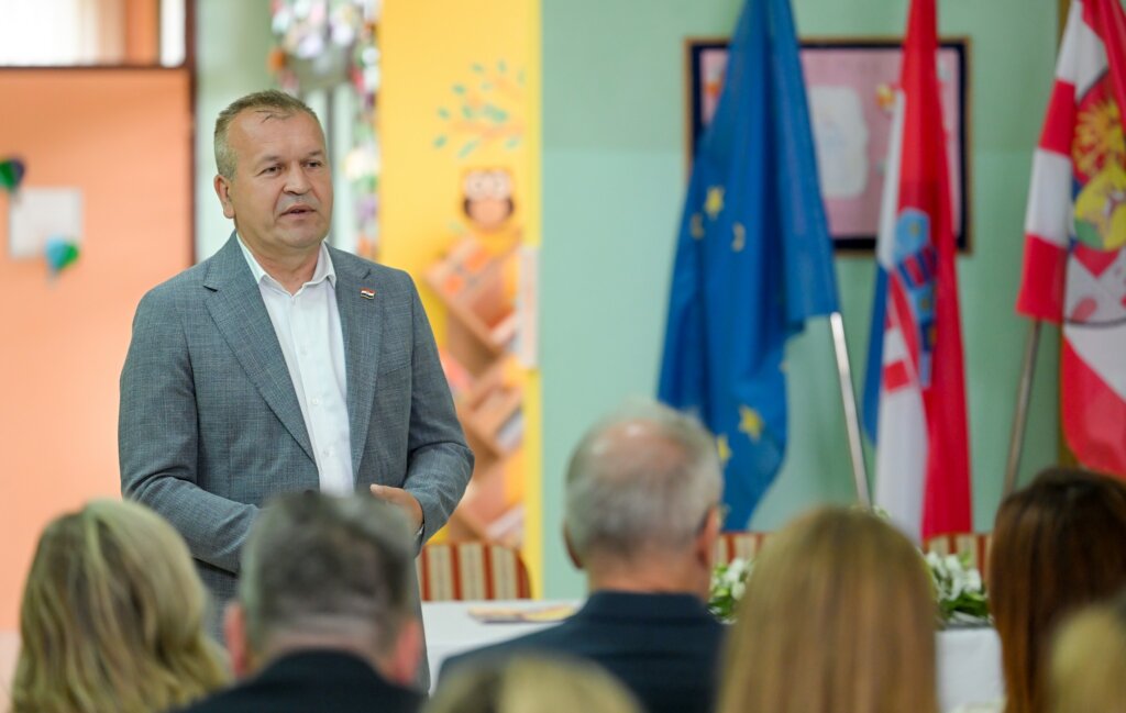 Podrucna Skola Kelemen 20