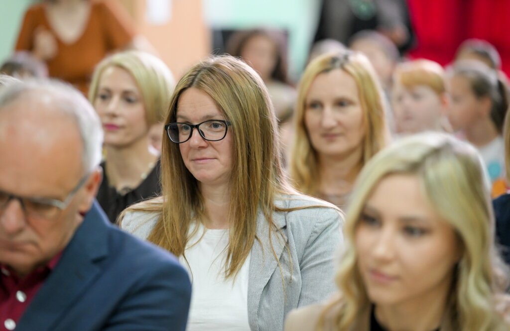 Podrucna Skola Kelemen 23