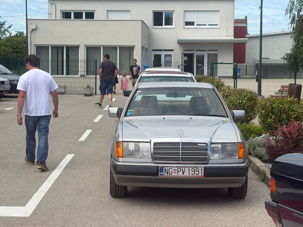 Oldtimer Dubrava 2026 06 13 10 20 36 (15)