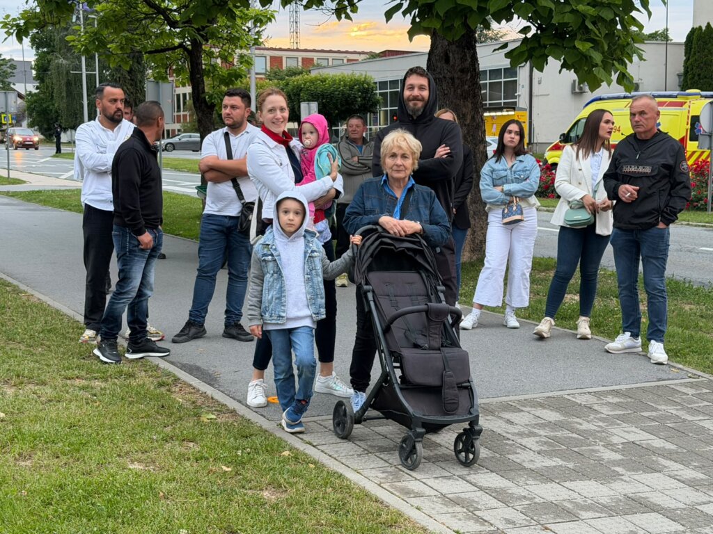 Povorka Spravišče 2026 06 05 20 35 10 (14)