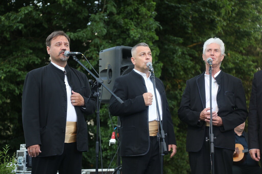 Tamburasi Knjiznica 019