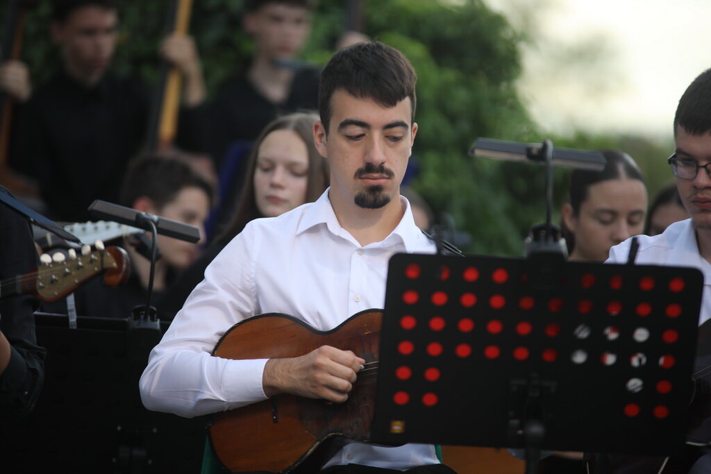 Tamburasi Knjiznica 022