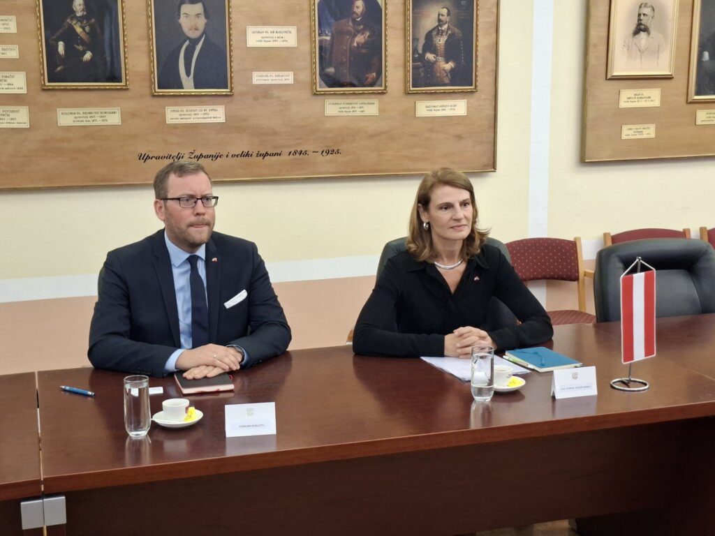 020726 Austrijska Veleposlanica 3